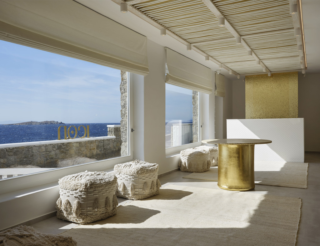 Your personal guide to Mykonos, at your service